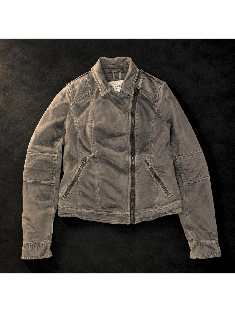 Abercrombie & Fitch light brown leather jacket in size XL leatherjacket